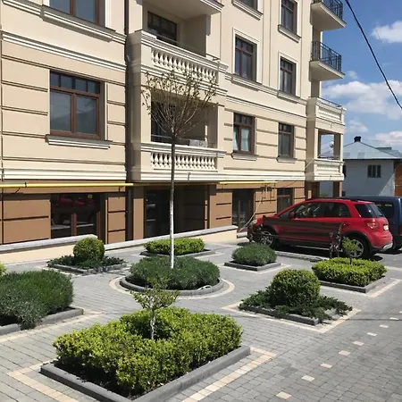 Затишні Сучасні Апартаменти В Елітному Жк Версаль Truskavets Exterior photo