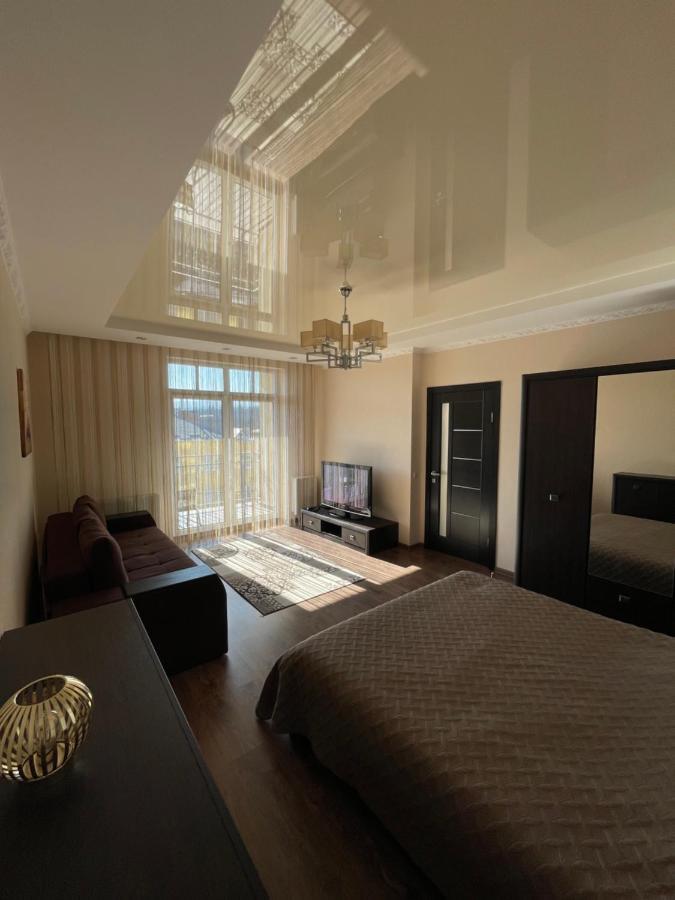 Apartment затишні сучасні в елітному жк версаль